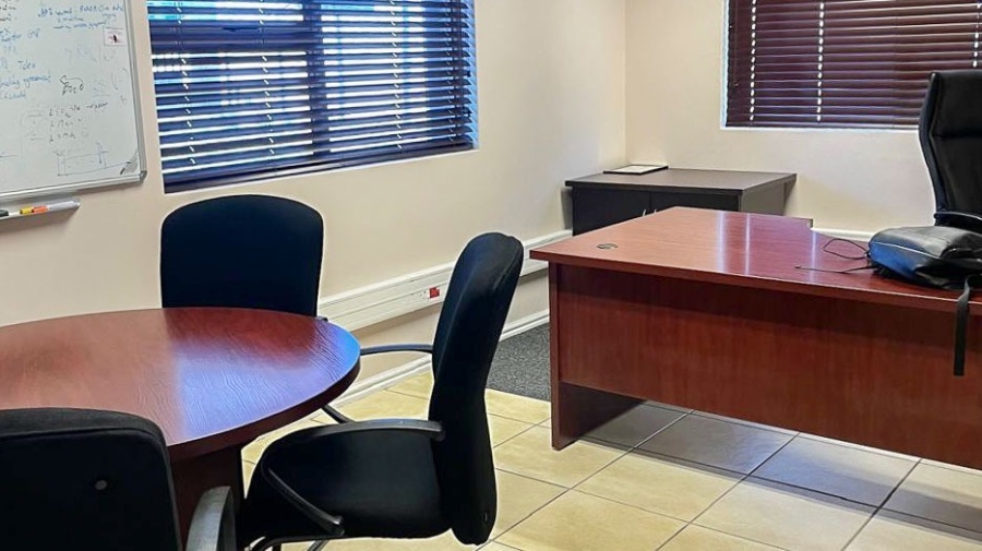 To Let Commercial Property for Rent in Newton Park Eastern Cape